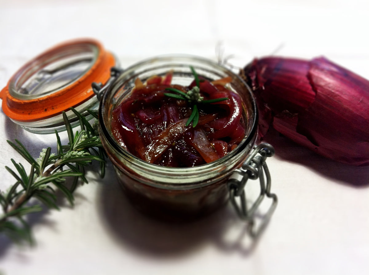 Pickles à l'oignon rouge