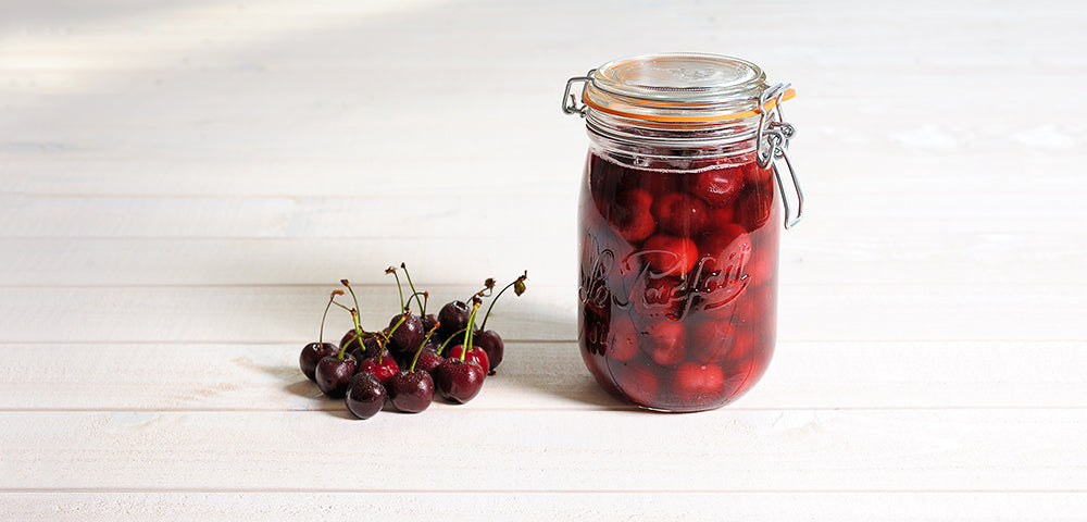Cerises au sirop en bocal